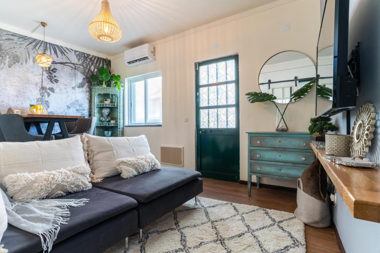 Arty Vintage Townhouse With Rooftop Shower & Sun Loungers Olhão Exterior photo