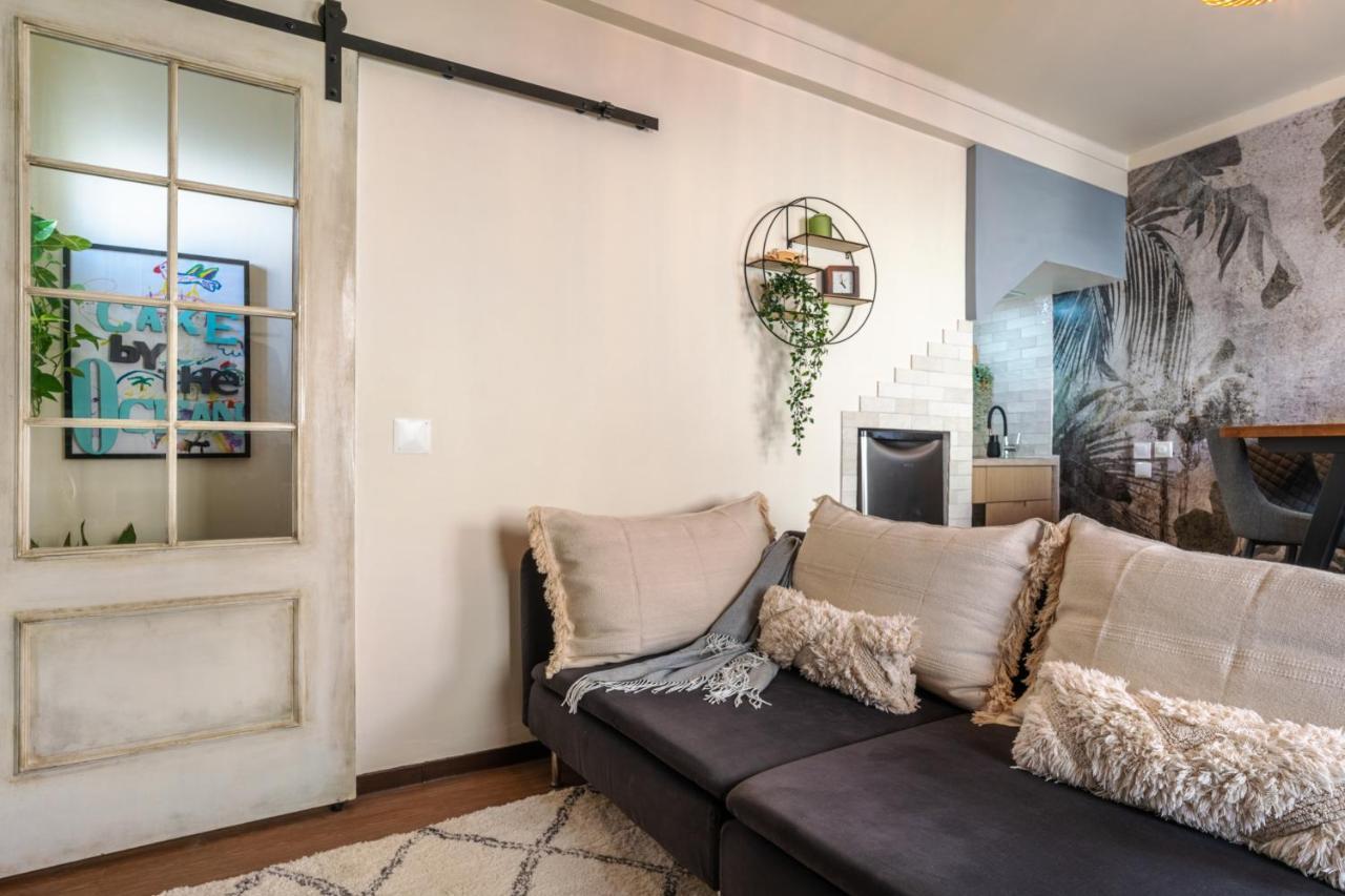 Arty Vintage Townhouse With Rooftop Shower & Sun Loungers Olhão Exterior photo